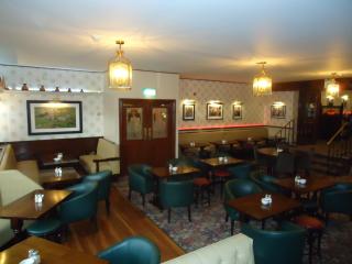 Templemore Arms Hotel - Templemore - 1