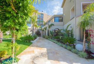 Hotel Lou Castelet - Carros - 4