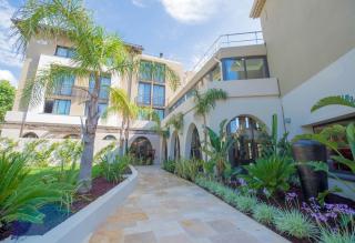 Hotel Lou Castelet - Carros - 2