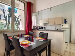 Nestor&Jeeves - SQUARE PROMENADE - Central - Direct access sea - Nice - 2