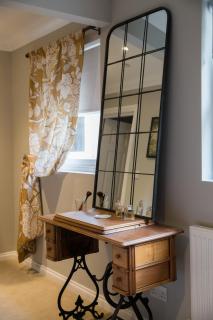 Willoughby Apartment - Bath - 9
