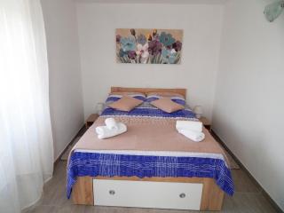 Apartman Keti - Milna - 8