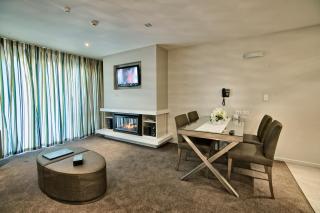 The St James Premium Accommodation - 7