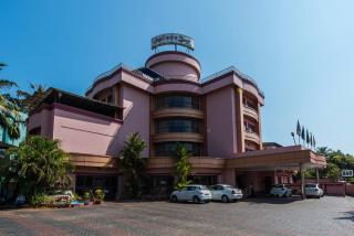 Kallada Regency - Irinjālakuda - 0