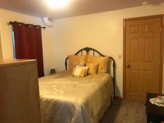 Peaceful 3 bdrm Alaskan getaway - 7