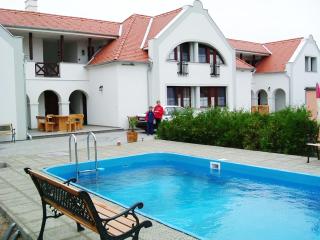 Szanyi Vendégház - Hegykő - 0