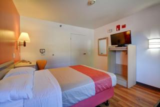 Motel 6-Windsor Locks, CT - Hartford - Windsor Locks - 2