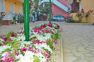 Lemon Grove Hotels And Studios - Kavos - 9