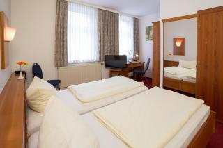 Hotel garni Harzer Hof - Osterode - 4