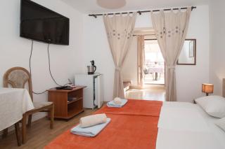 Rooms and apartments PALMA B&B - 2