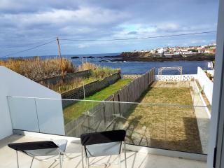 Amazing view to the sea & port bay in Mosteiros - Mosteiros - 9