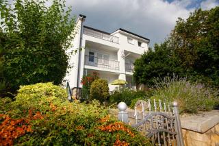 Apartments Marta - Crikvenica - 0