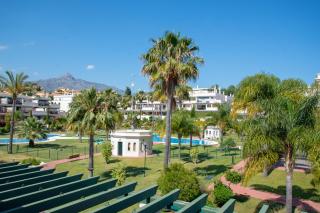 Bonito apartamento en Nueva Andalucia - Marbella - 2