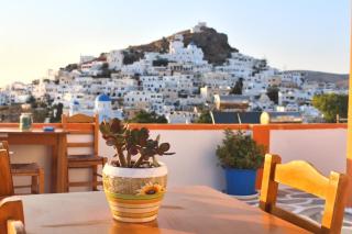George's Place - Ios Chora - 2
