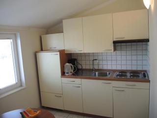Family friendly seaside apartments Brodarica, Sibenik - 15270 - 6
