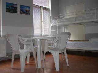 Kretan Hostel - Bucharest - 7
