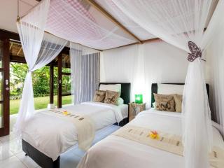 Villa Candi Kecil Empat by Villa Finder - Ubud - 2