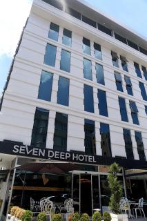 Seven Deep Hotel - 7