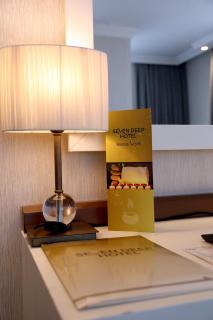 Seven Deep Hotel - 2