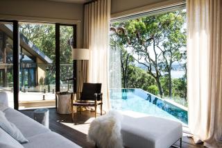 Pretty Beach House - 3