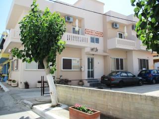 Nikos Rooms - Palaiochora - 0