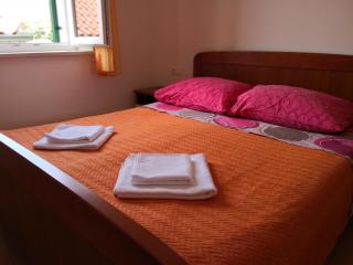 Apartments Jaksic - Postira - 2