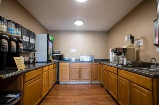 Relax Inn and Suites Kuttawa - 6