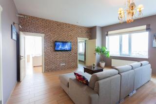 Stylish views Apartments in the parasol. Parus .Obolonskaya embankment - Kiev - 3