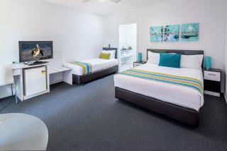 The Beach Motel Hervey Bay - 8