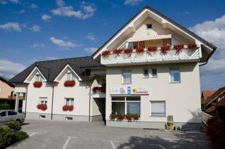 Dežman Apartments & Rooms - Kranj - 0