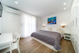 Modern Villa Christian with pool, sauna, and jacuzzi, 10 min walk from the beach - 4