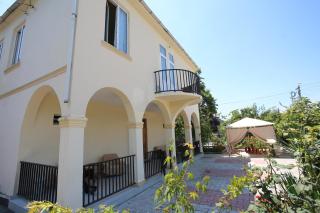 Talo's Guest House - 8