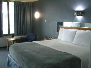 Quail's Nest Inn & Suites - Osage Beach - 3