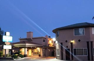 Travel Lodge by Wyndham Merced Yosemite - 0