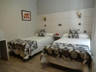 Hotel Los Naranjos - Cáceres - 2