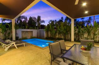 West facing 3br Boutique Pool Villa by Intira Villas - Rawai Beach - 1