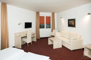 Hotel Quickborn & Gästehaus Hesse - 0