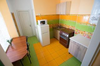 Квартира біля залізничного вокзалу вулиця Залізнична 10 до 5 гостей - 6