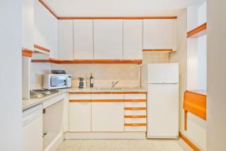 BmyGuest - Central Garage Apartment - Lisbona - 9