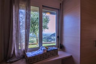 Aksos Suites Accessible Accommodation - 1
