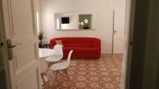 Vintage Vieux-Port Apartment - 1