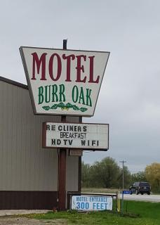 Burr Oak Motel - Algona - 9