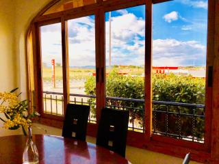 Modern Apartment Near The Beach - 3