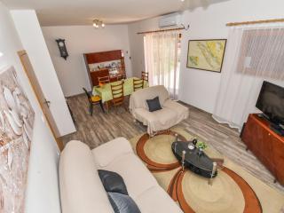 Holiday home in Veli Iz with fenced garden - Veli Iž - 7