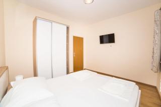 Apartments by the sea Gradac, Makarska - 6886 - 3