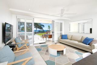 Beachfront Retreat with Pool Access - Noosa Heads - 0