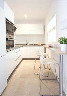 Hip & Cozy 2 room apt - 5