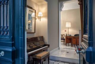 Noble Suites - 2