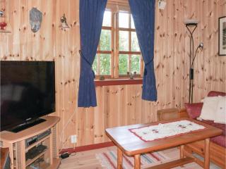 Three-Bedroom Holiday Home In Amli - 2