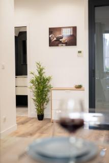 "Le Berlioz 2" by EnjoyNice, cosy studio with airco, beach at 8 min - 1